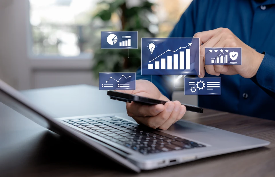 Gestion du service &agrave; la client&egrave;le, Internet et informatique virtuelle